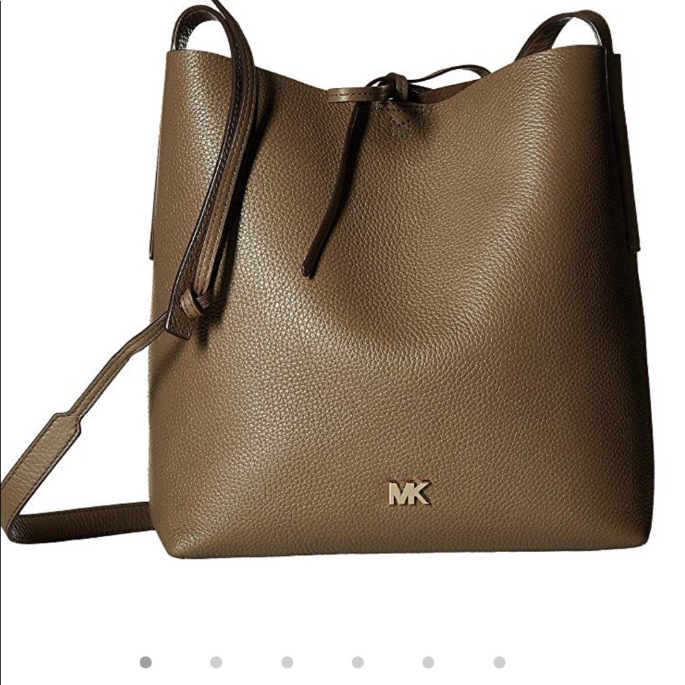 NWT Michael Kors Junie Messenger